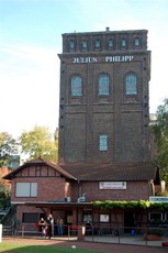 Malakowturm Julius Philipp.jpg
